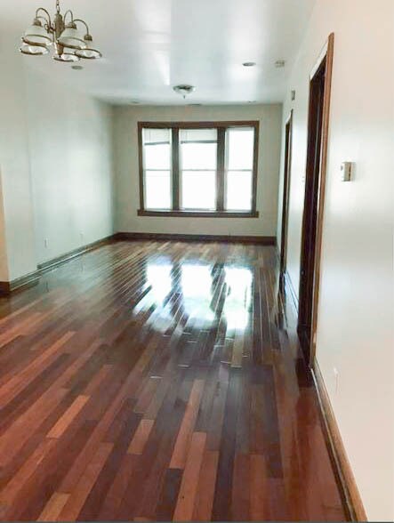 Foto del edificio - 5619 S Wood St