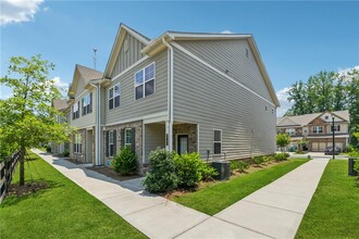 Building Photo - 6761 Cedar Glen Rd