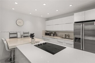 Building Photo - 101 Crandon Blvd