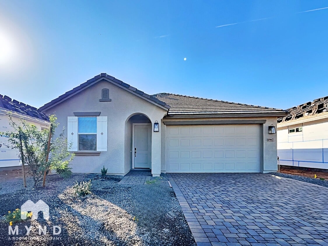 Foto principal - 9967 W Whitton Ave