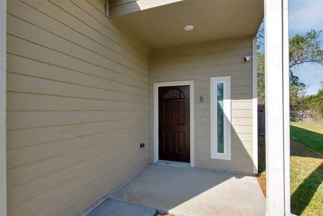 Foto del edificio - 7937 Richland Dr