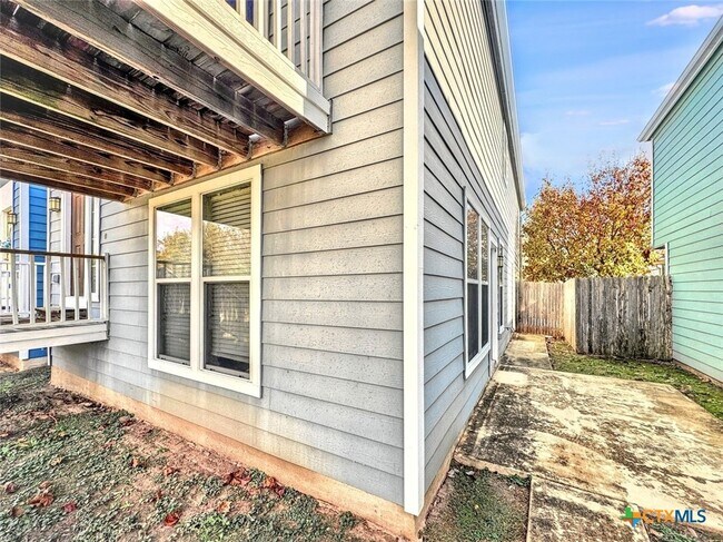 Foto del edificio - 338 Trestle Tree