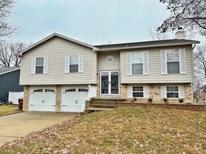 Building Photo - 23 Fairfax Dr