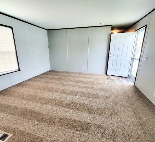 Building Photo - 9792 Spinnaker Dr