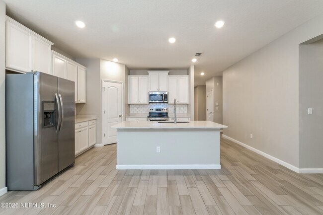 Foto del edificio - 1748 Mathews Manor Dr