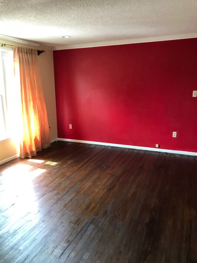 Foto del edificio - 4406 Hana Rd