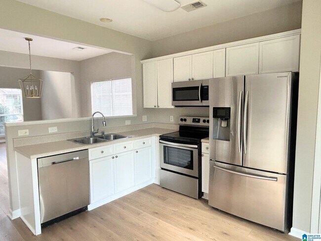 Foto del edificio - 4127 Forest Lakes Rd