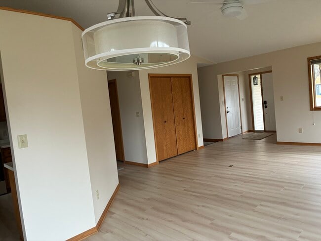 Foto del edificio - 1103 4th St NW