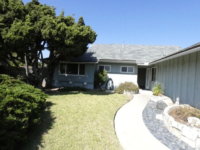 Foto del edificio - *Available NOW  in Whittier!*