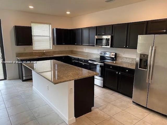 Foto principal - 3472 SE 3rd St
