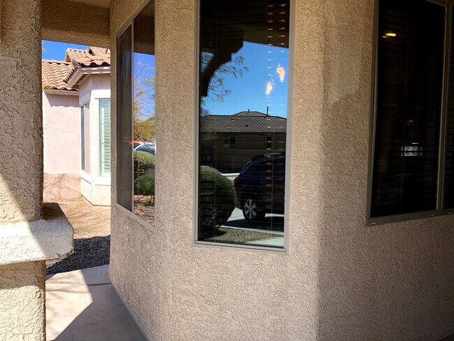 Building Photo - 12866 Bloomington Loop