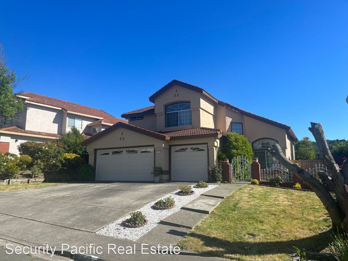 Primary Photo - 4 br, 3 bath House - 142 Grenadine Way