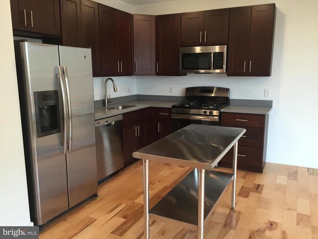 Foto del edificio - 1637 Poplar St