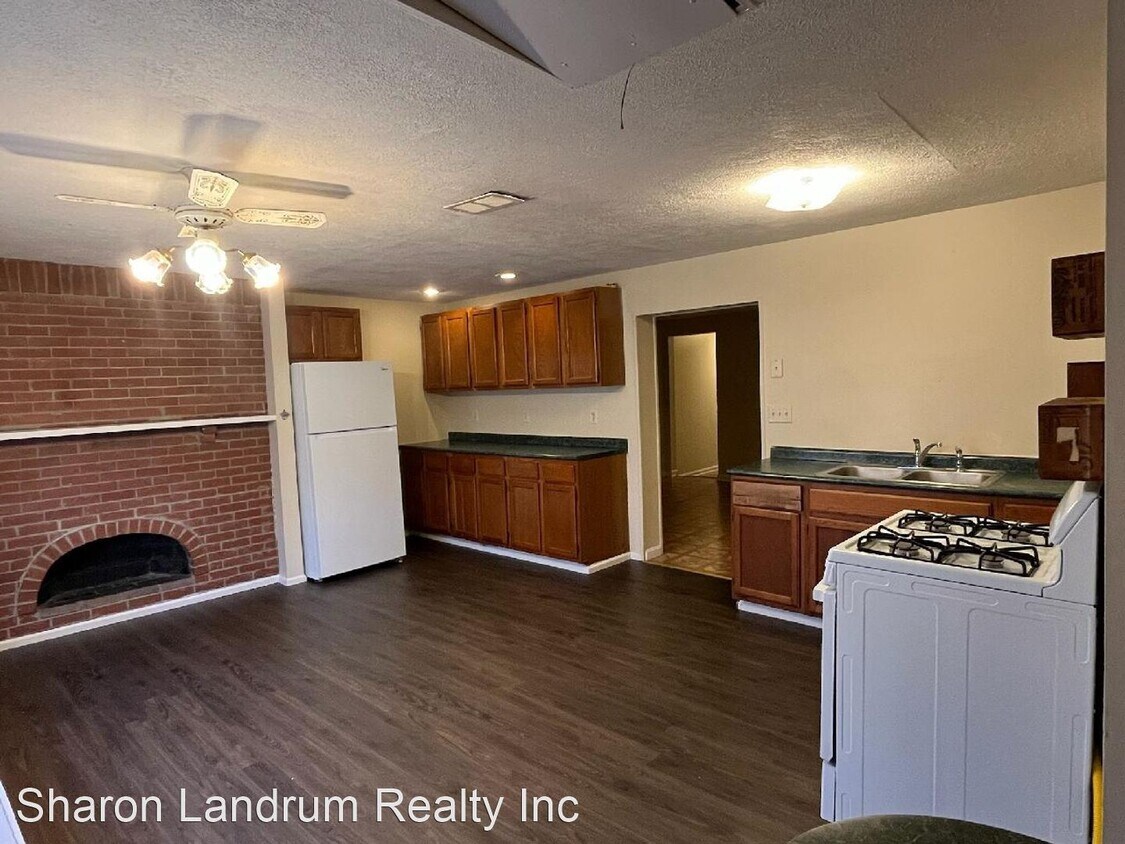 Foto del edificio - 2 br, 1 bath House - 947 E Oak St