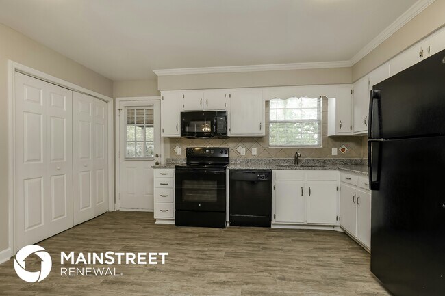 Foto del edificio - 3113 Stoneybrook Cir