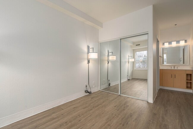 Building Photo - AVIA Lofts on Victors Way