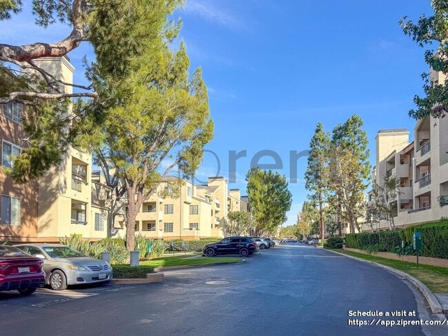 Foto del edificio - 5500 Owensmouth Ave