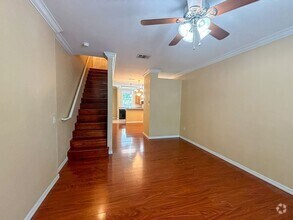 Building Photo - 3552 SW 30th Way