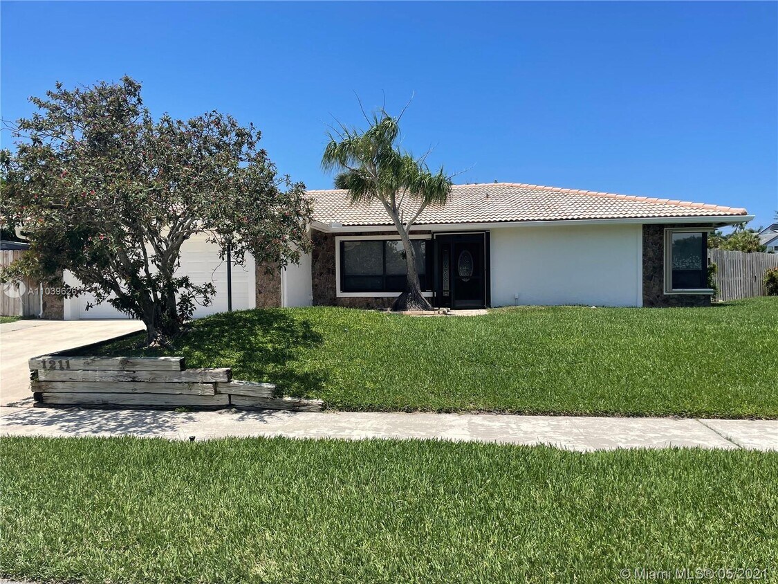 1211 NW 15th St, Boca Raton, FL 33486 House for Rent in Boca Raton, FL