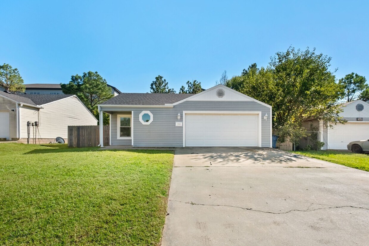 Primary Photo - Great Location - 3/2 close to Downtown Ben...