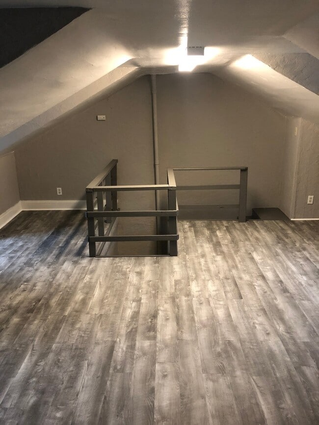 Photo - 1818 Larkins Wy Apartment