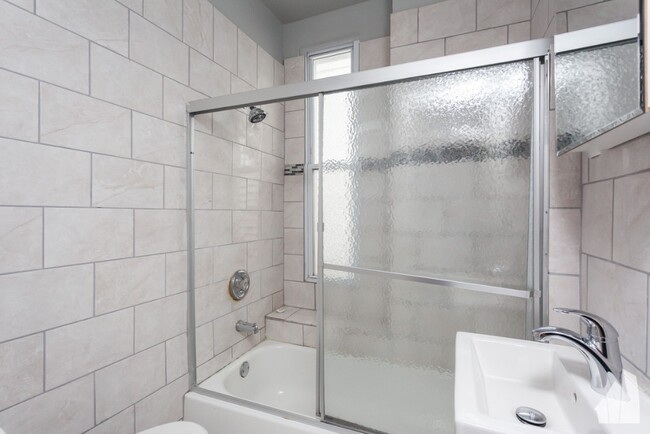 Foto del edificio - 1642 N Campbell Ave
