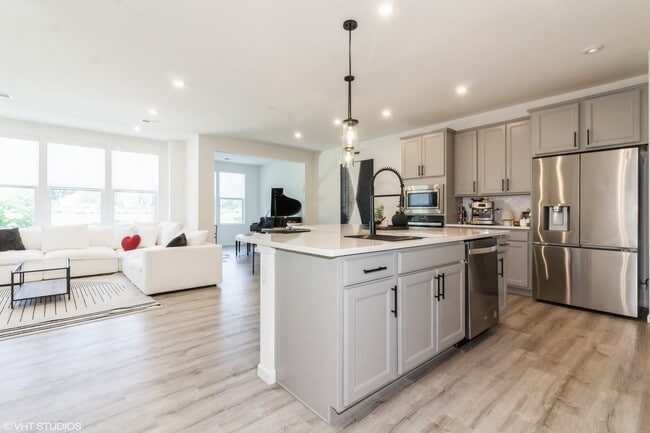 Foto del edificio - 24518 W Alexis Ln