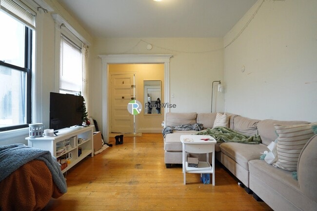 Photo - 72 Gardner St Apartment