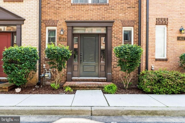 Foto del edificio - 1424 Trafalgar Ln