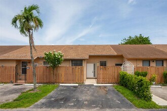 Building Photo - 6707 NW 193rd Ln