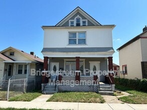 Building Photo - 330 Alaska St