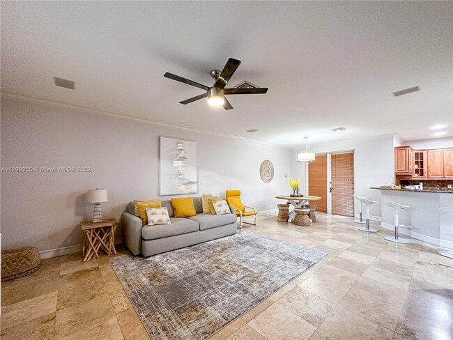 Foto del edificio - 839 SW 11th St