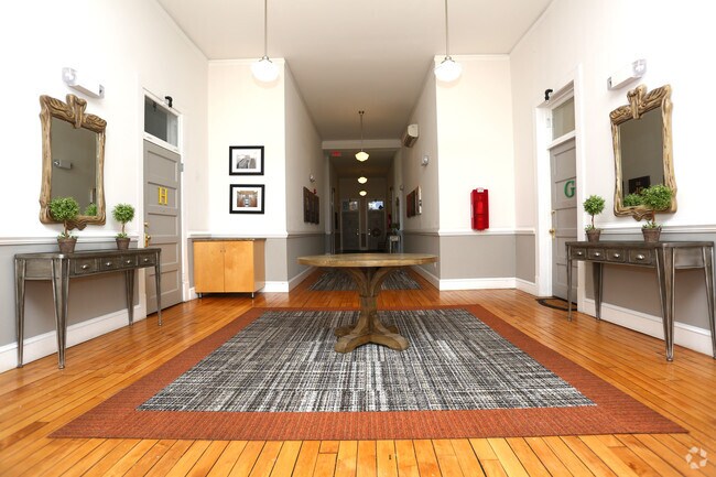 Interior Photo - 141 East