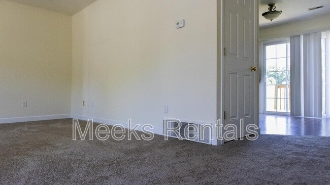 Building Photo - 410 Mill Rd