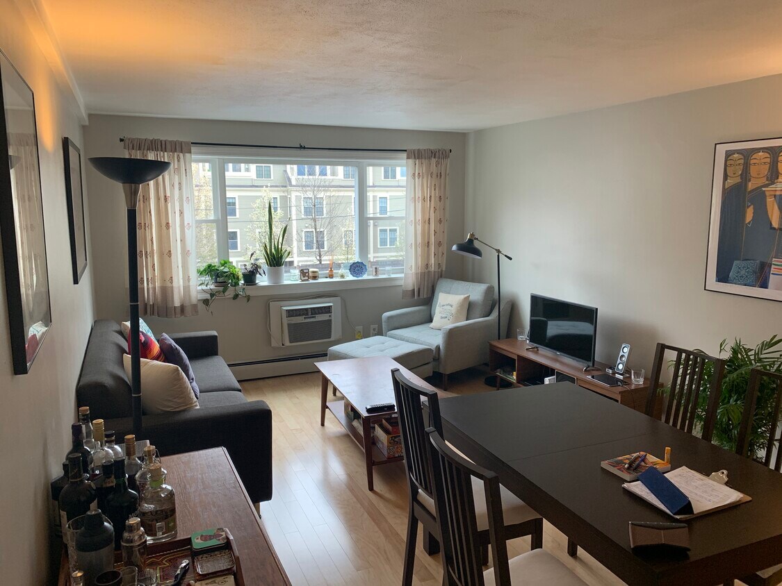Foto principal - 269 Harvard St