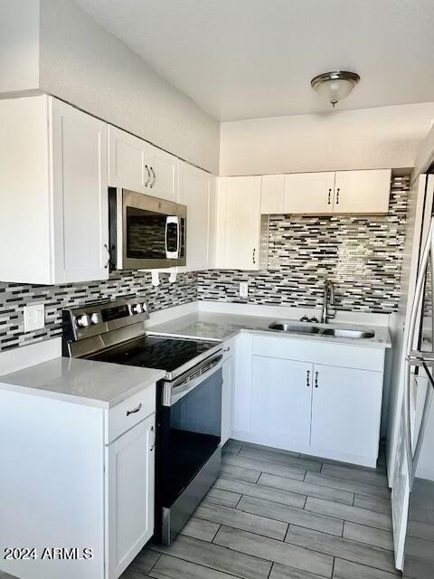 Foto del edificio - 3219 E Earll Dr