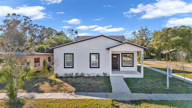 Building Photo - 1901 31st St S