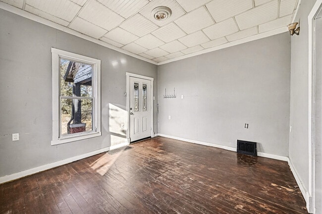 Foto del edificio - 2545 S 13th St