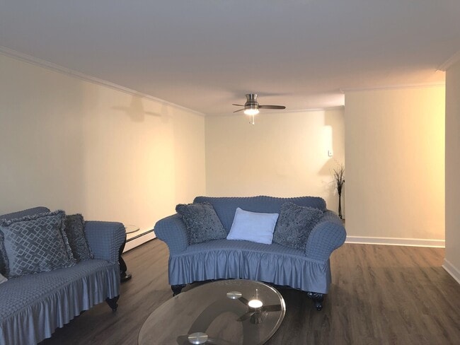 Foto del edificio - 1188 Royal Glen Dr