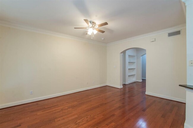 Foto del edificio - 7701 Rialto Blvd