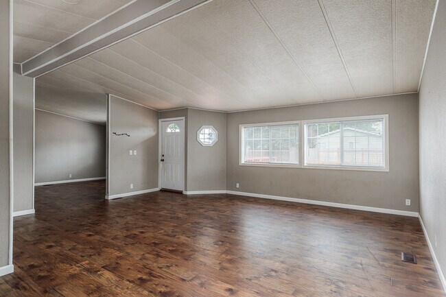 Foto del edificio - 52405 SE 3rd St