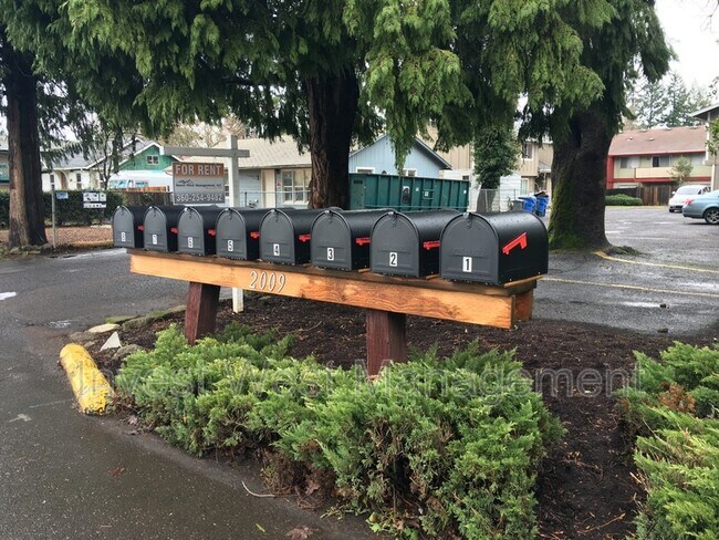 Foto del edificio - 2009 Norris Rd