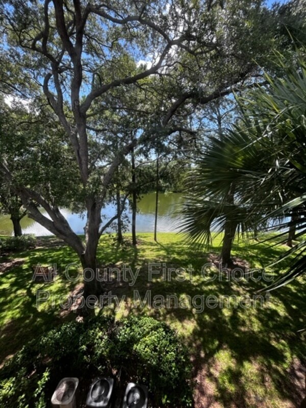 Building Photo - 2690 Coral Landings Blvd