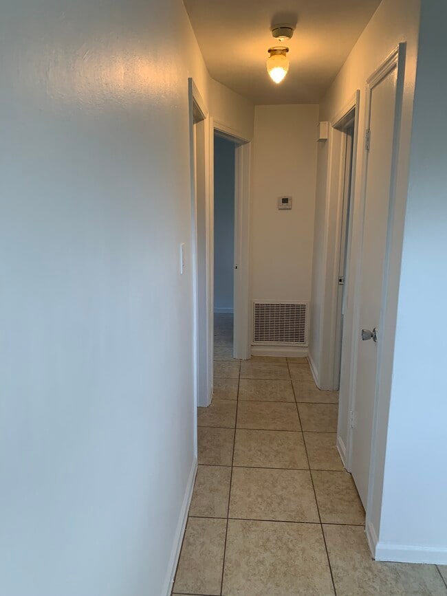 Foto del edificio - 623 92nd Ave N