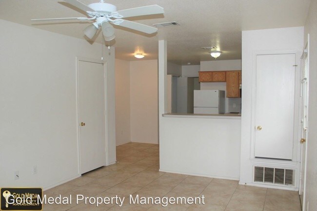 Building Photo - 4302 Sylvia Dr
