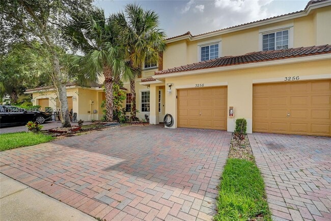 Foto del edificio - 3258 NW 32nd Terrace