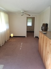 Building Photo - 1302 Evans St