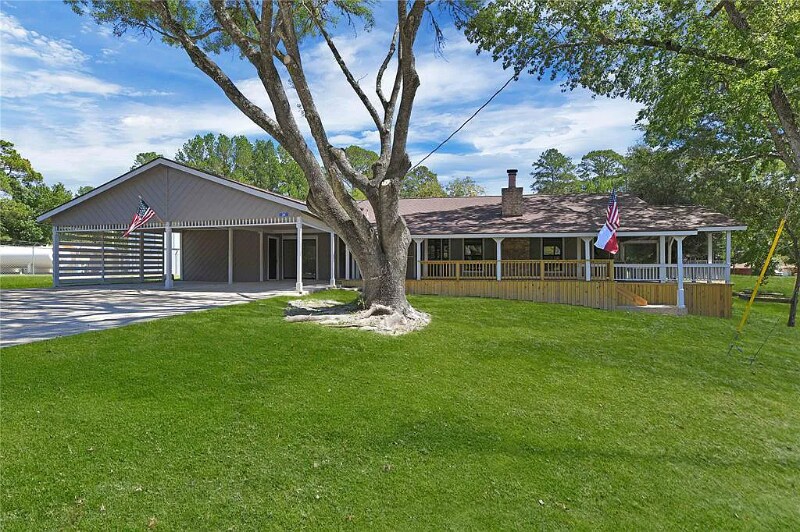 Primary Photo - 31 Gov Hogg Dr