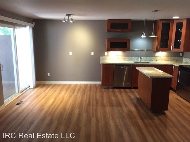Building Photo - 6927 SW Napa Ct