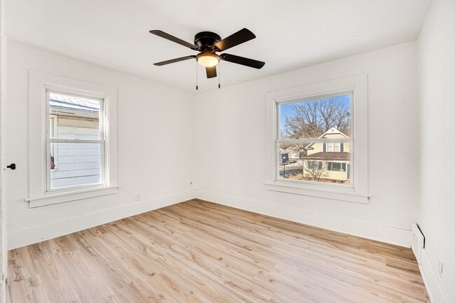Building Photo - New 3 bedroom listing! RENT SPECIAL HALF OFF FIRST MONTH!